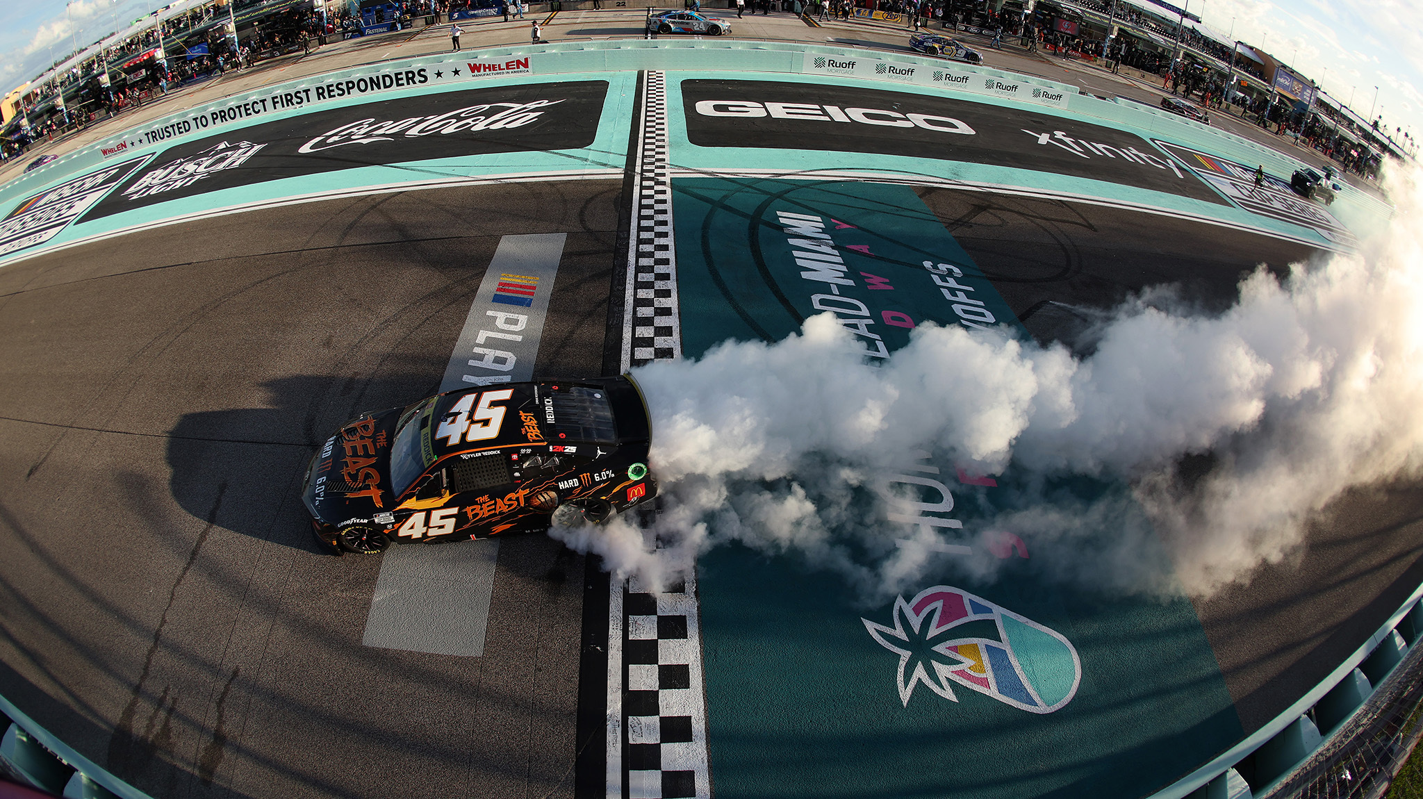 La vibrante ciudad de Miami se llenará de velocidad con la Straight Talk Wireless 400 este fin de semana