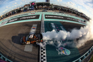 NASCAR Cup Series Straight Talk Wireless 400