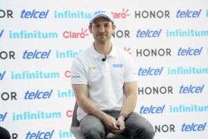 Dany Suarez- telcel-0027