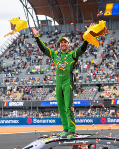 Photoby DEMIAN BECERRA HOLY_MOUNTAIN