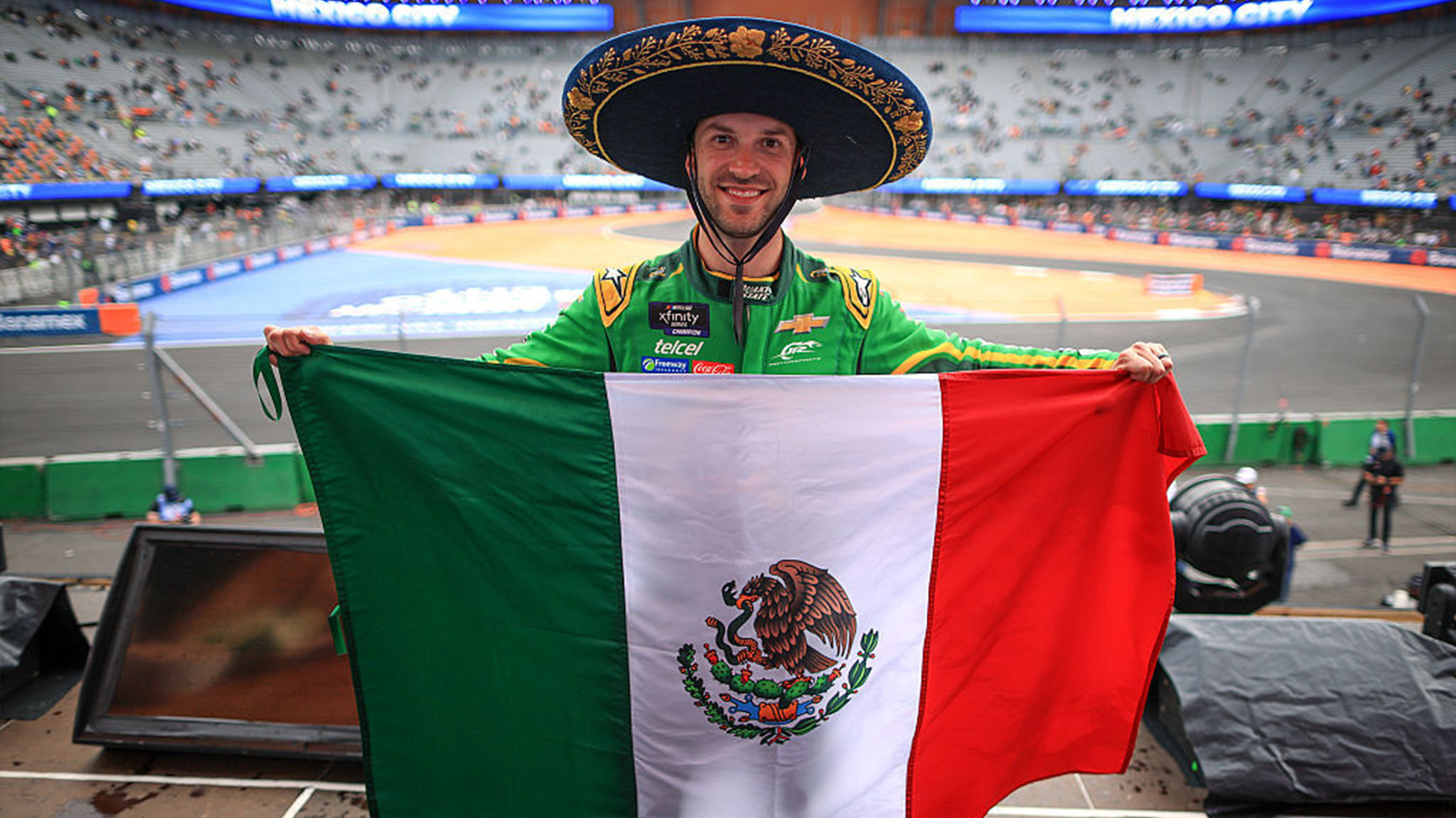 ¡Daniel Suárez gana The Chilango 150 de NASCAR Xfinity Series! Primer mexicano en ganar esta categoría en el país